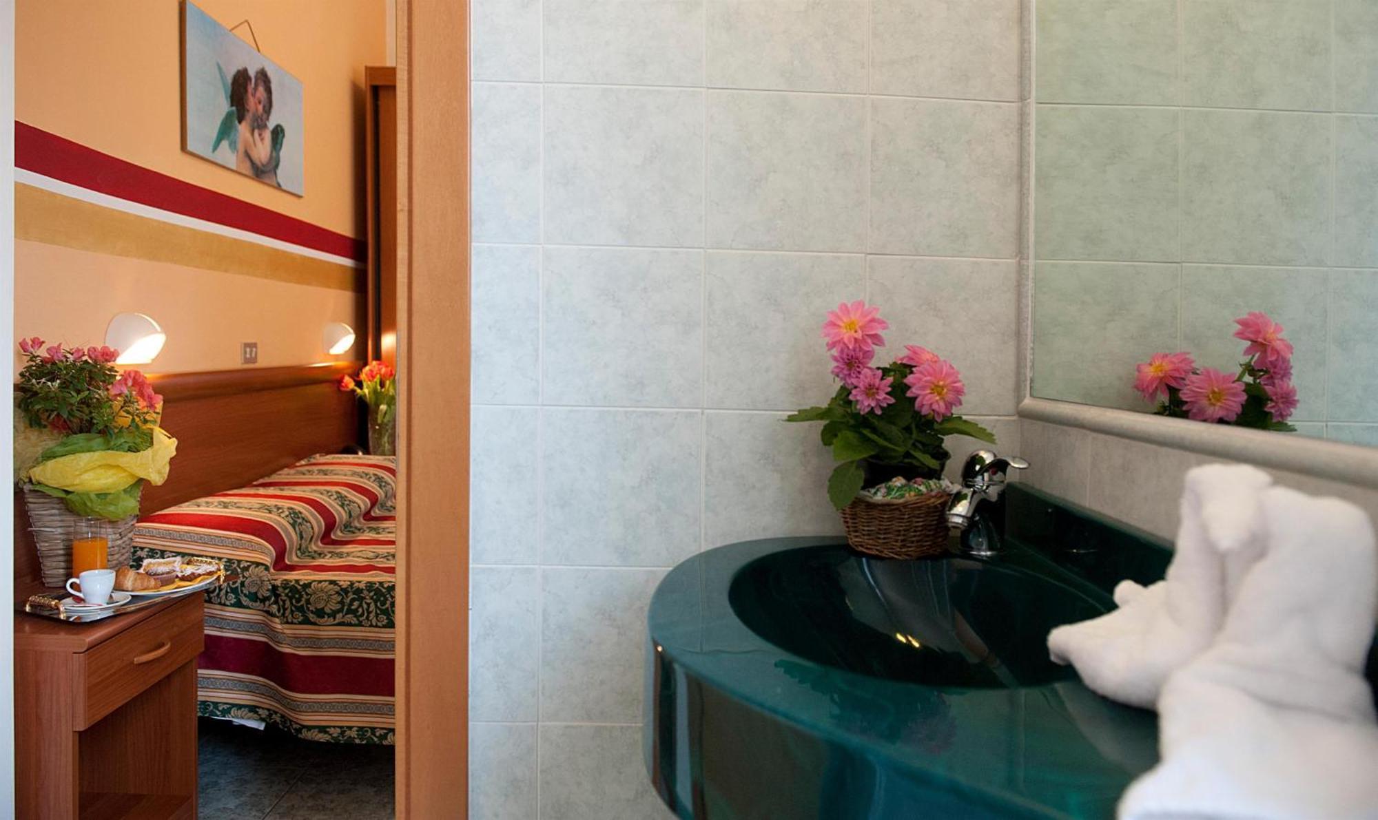 Hotel Dolly Viareggio Kamer foto