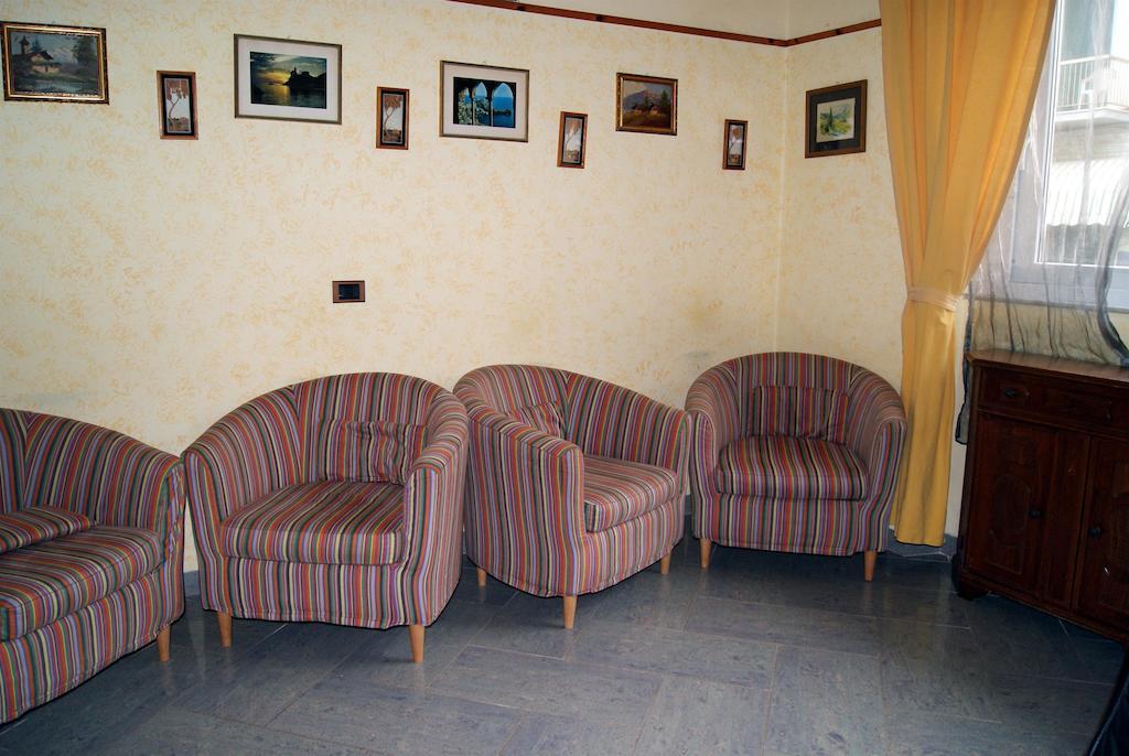 Hotel Dolly Viareggio Buitenkant foto